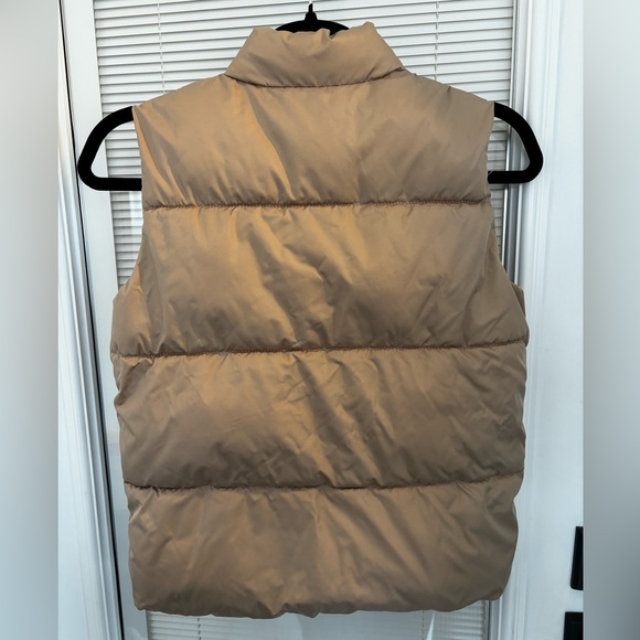 Old Navy puffer vest size 8 - Picture 4 of 4